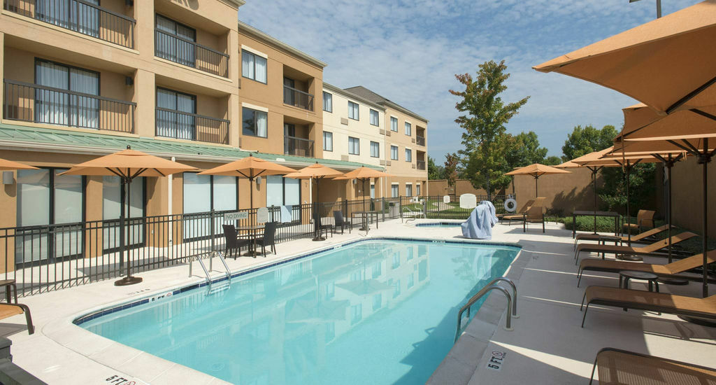 Courtyard By Marriott Montgomery Праттвилл Экстерьер фото